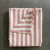 ⁦Stripe Pink Tablecloth⁩ – תמונה ⁦2⁩